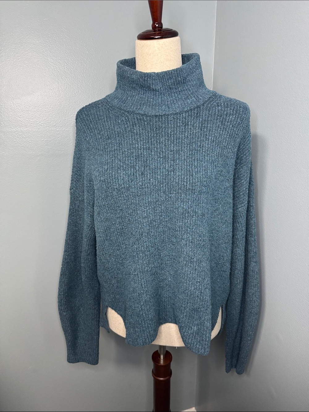 Abercrombie & Fitch Women’s Blue Ribbed Turtleneck Sweater Sz S